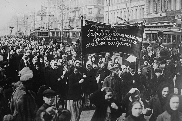 Во Франции покажут уникальные архивные кадры к столетию революции 1917 года