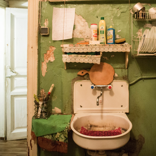 Жизнь коммунальной квартиры. Старая ванная комната. Советская ванная комната. Советские Ванные комнаты. Ванная комната в Советской квартире.