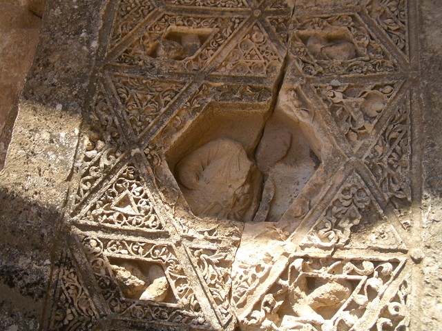 Шестиконечная звезда в храме Вакха. Баальбек, Ливан, II векCC BY 2.0 / Zeev Barkan