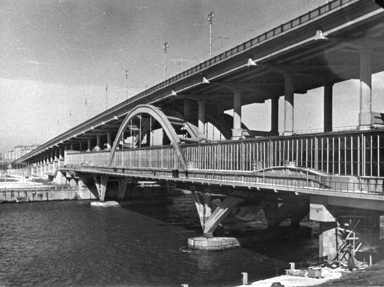 мост лужники фото